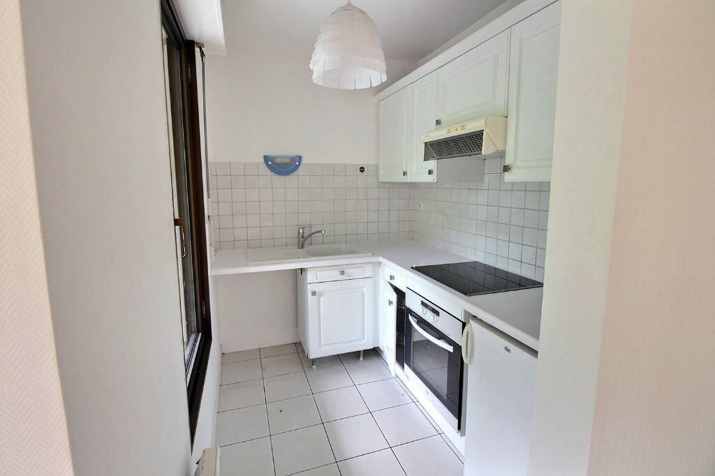 Appartement à louer, 36m², Suresnes