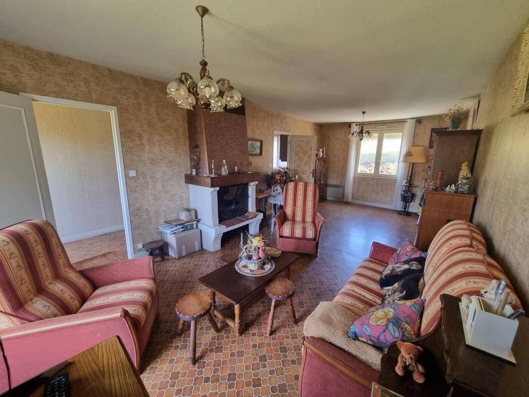 Maison à vendre, 73m², Saint-Yrieix-la-Perche