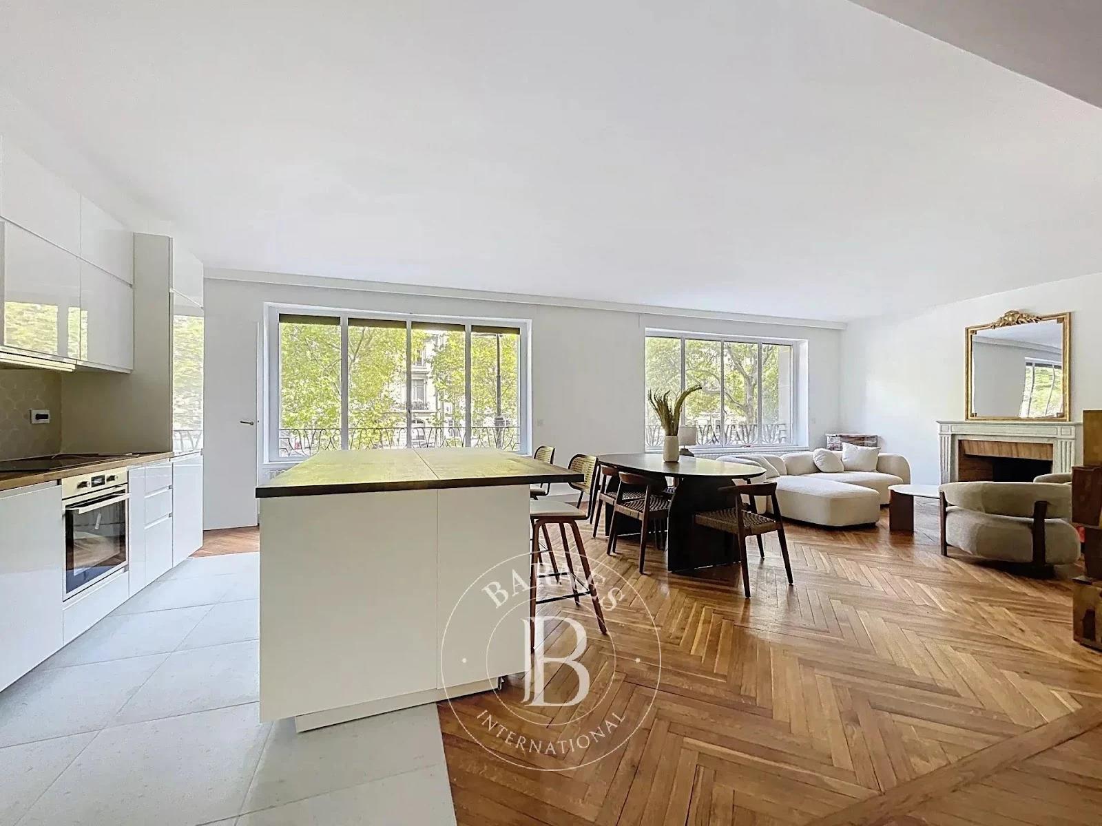 Appartement à louer, 160m², Paris 16ème