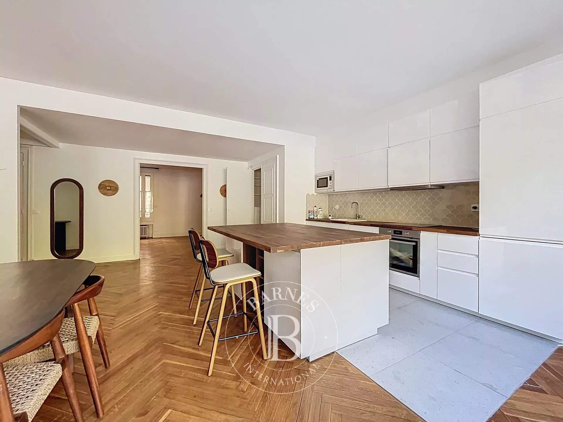 Appartement à louer, 160m², Paris 16ème