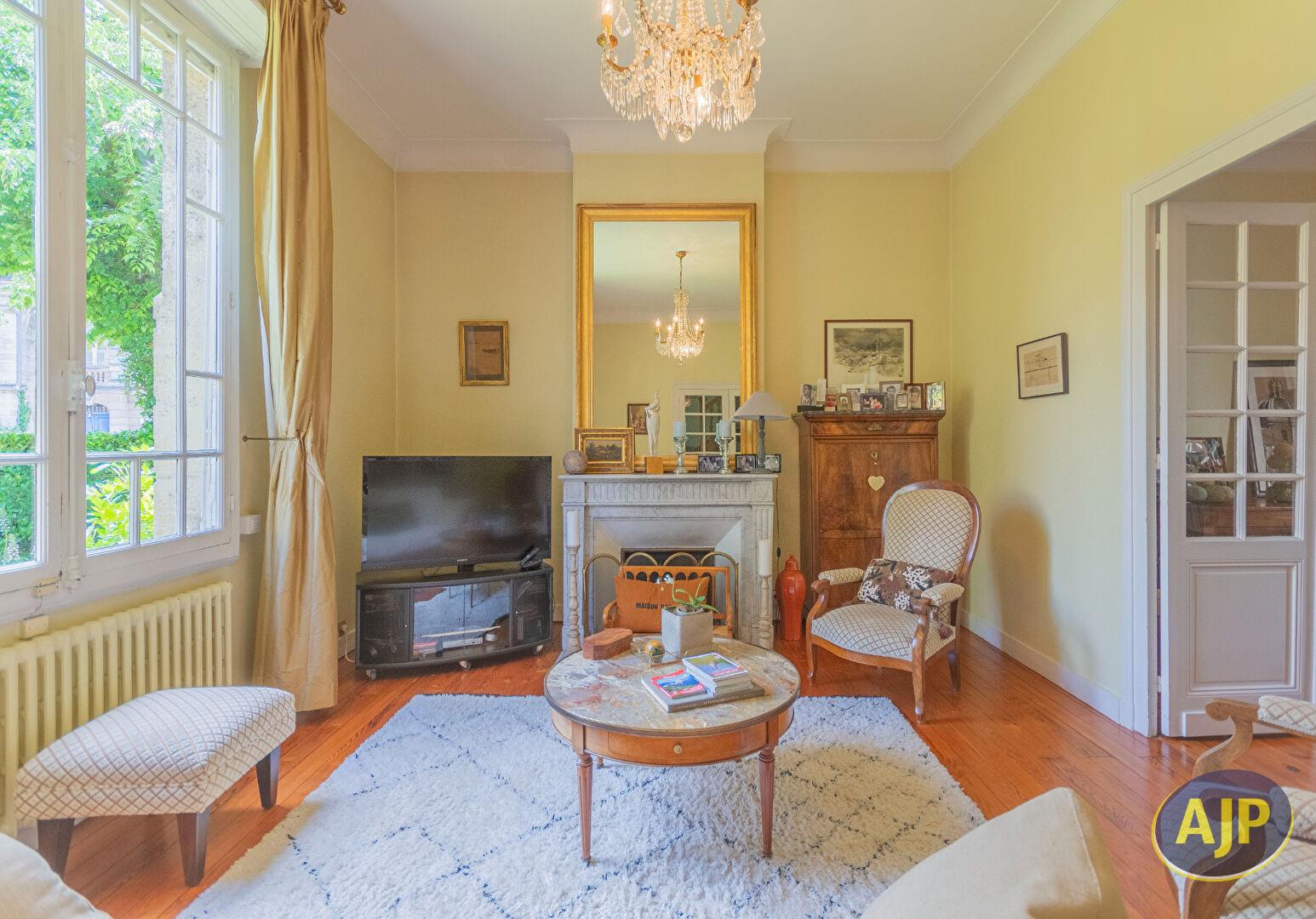 Maison à vendre, 207m², Bordeaux