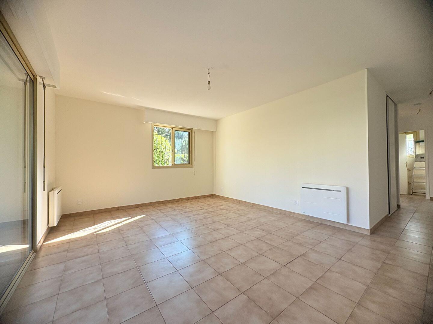 Maison à louer, 55m², Cagnes-sur-Mer