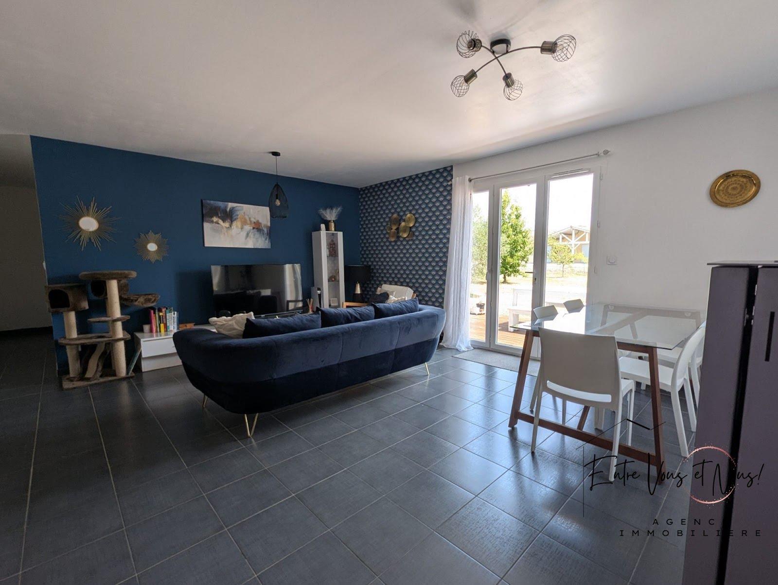 Maison à louer, 83m², Lados