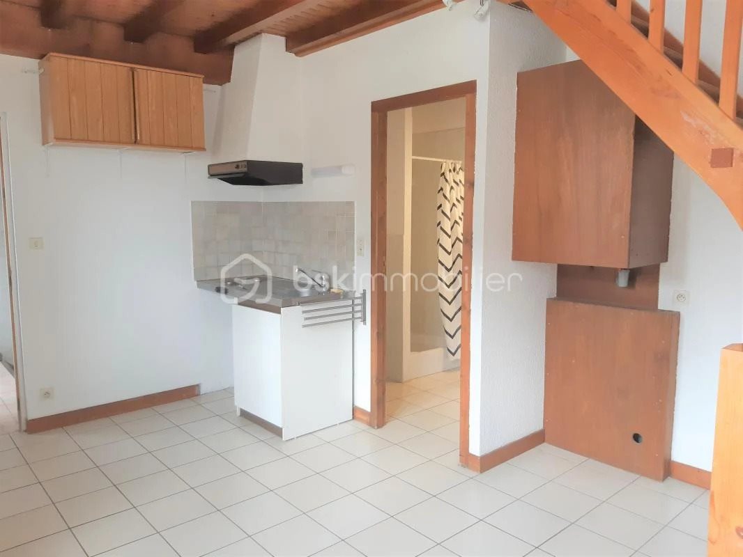 Appartement à louer, 46m², La Rixouse