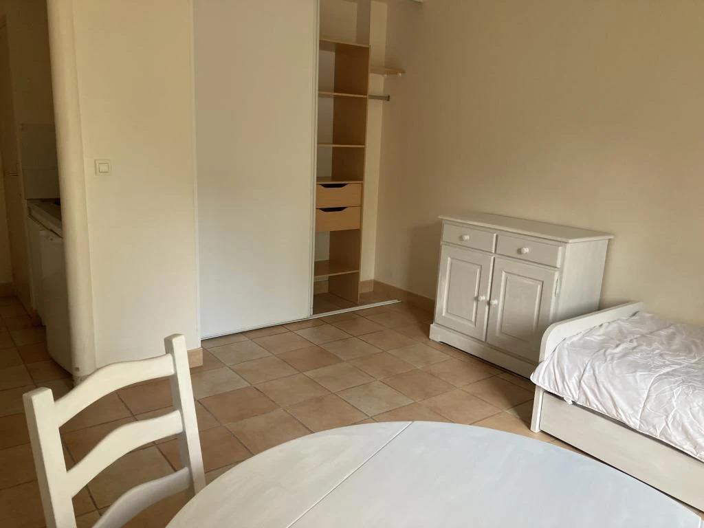Appartement à louer, 27m², Saint-Denis-en-Val