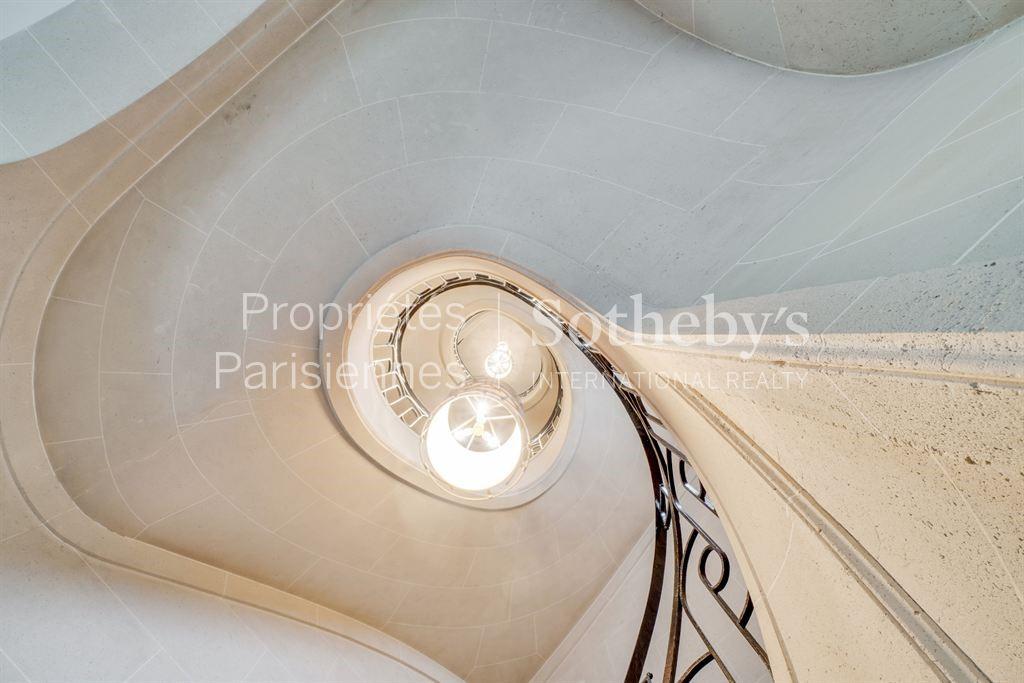 Maison à louer, 420m², Paris 16ème