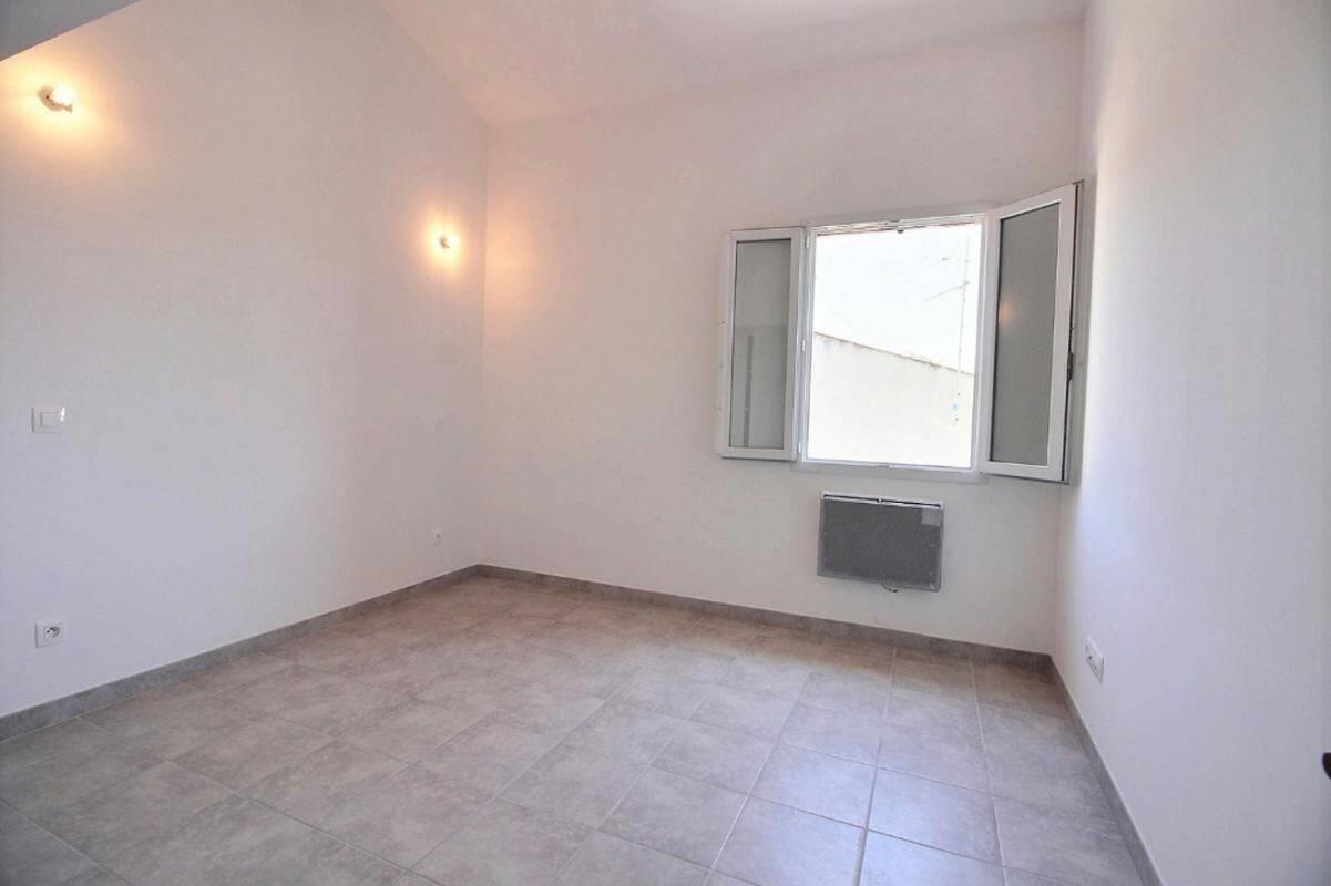 Appartement à louer, 64m², Manduel