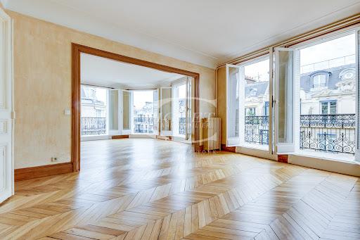 Appartement à louer, 240m², Paris 8ème