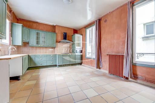 Appartement à louer, 240m², Paris 8ème