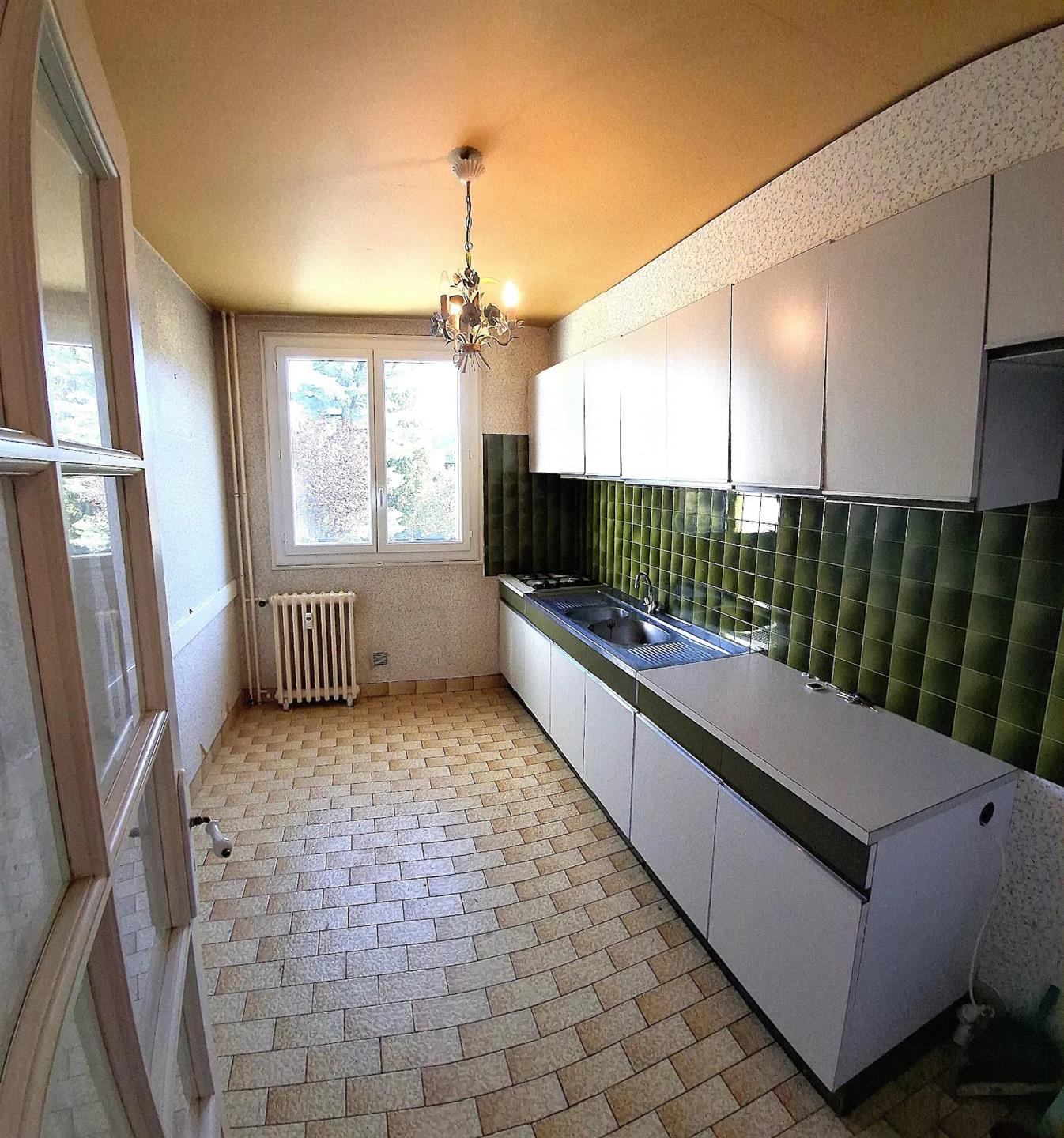 Appartement à vendre, 71m², Arpajon-sur-Cère