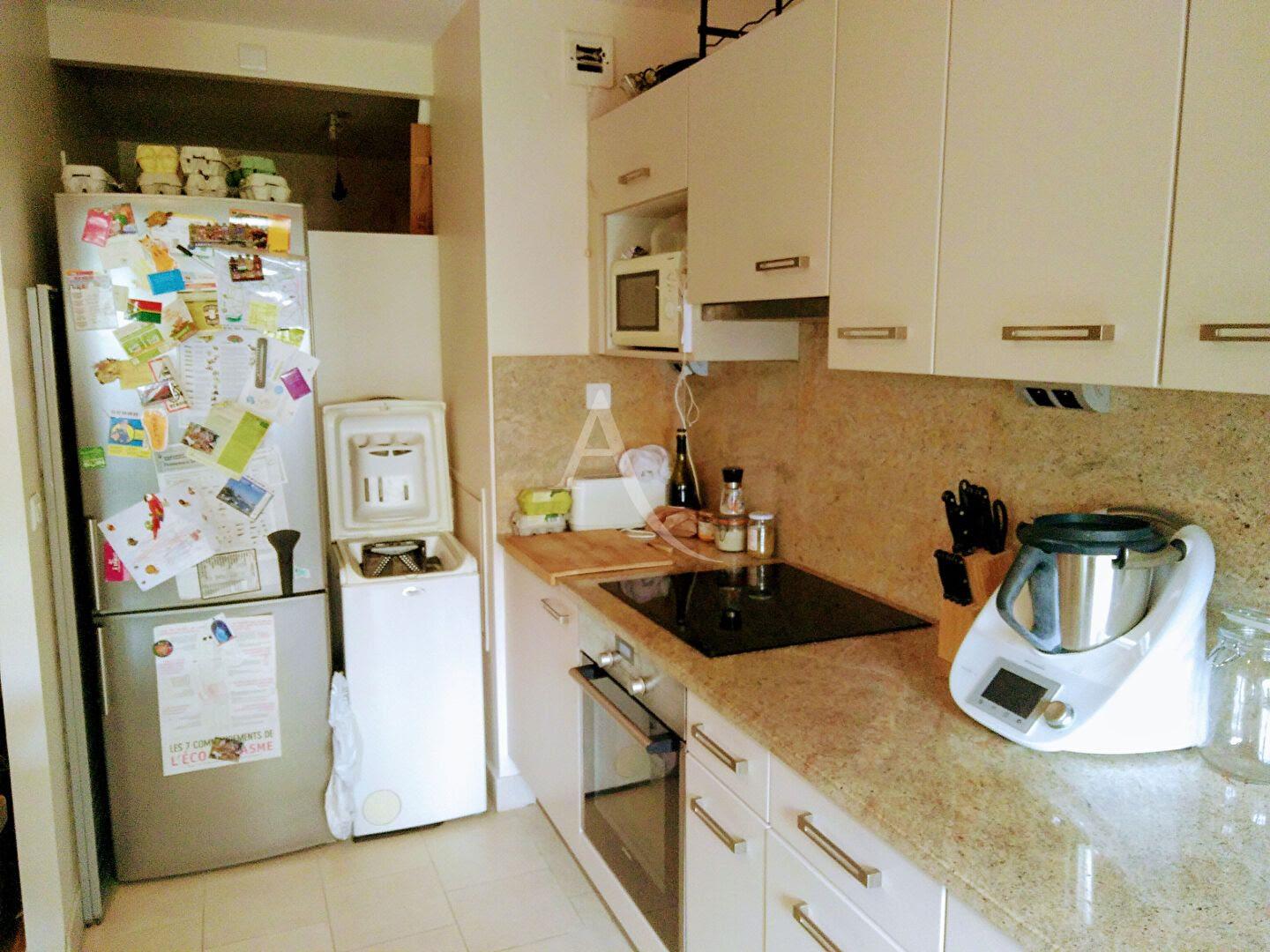 Maison à louer, 50m², Paris 10ème