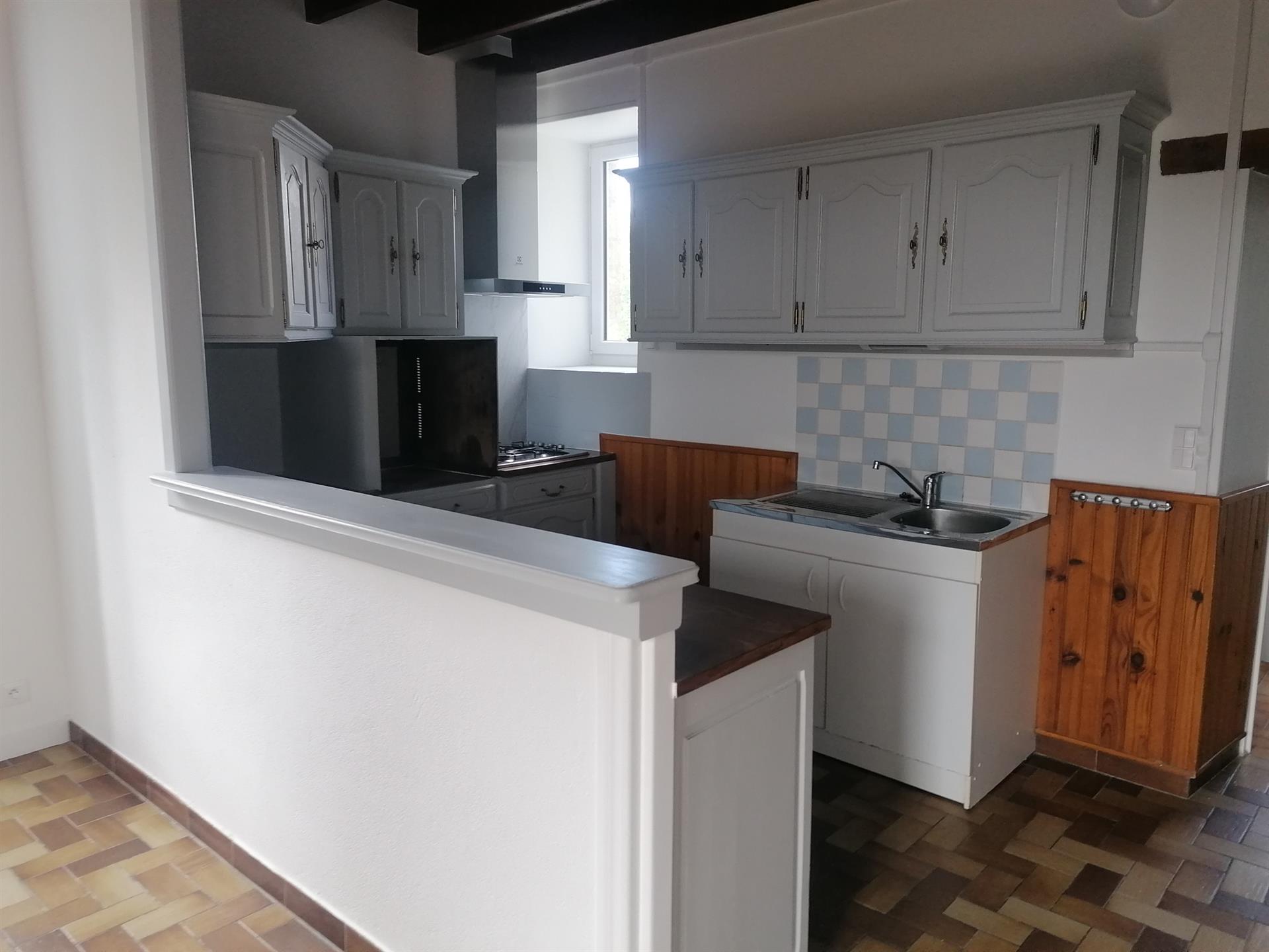 Maison à louer, 65m², Roncey