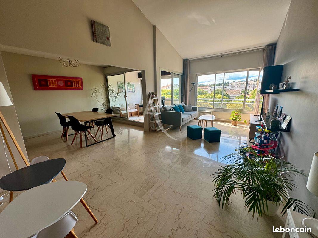 Appartement à vendre, 141m², Nîmes