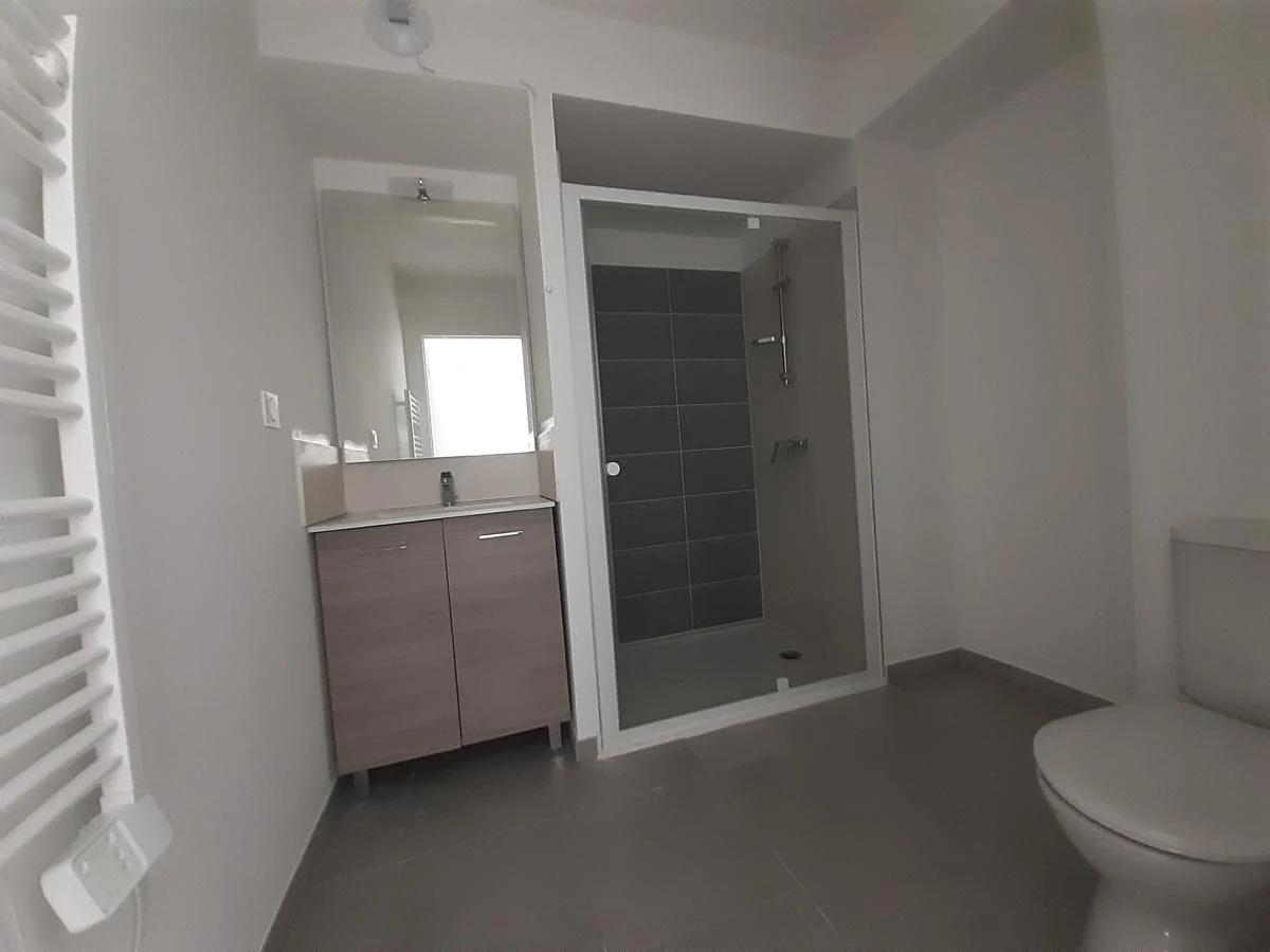 Appartement à louer, 29m², Nîmes