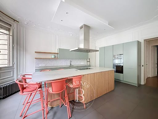 Appartement à louer, 239m², Paris 17ème