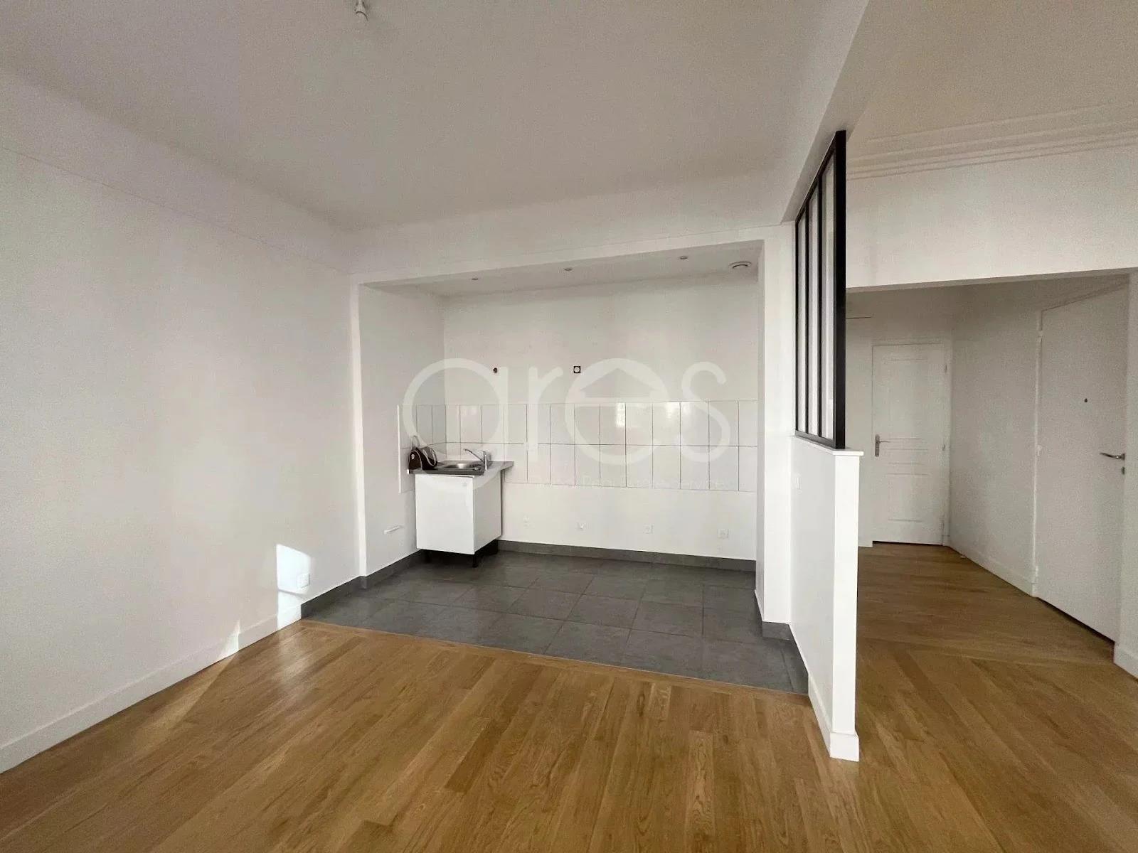 Appartement à louer, 102m², Paris 7ème