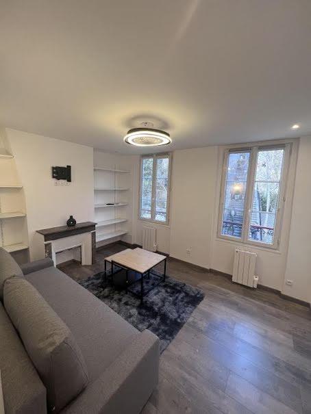 Appartement à louer, 29m², Paris 18ème