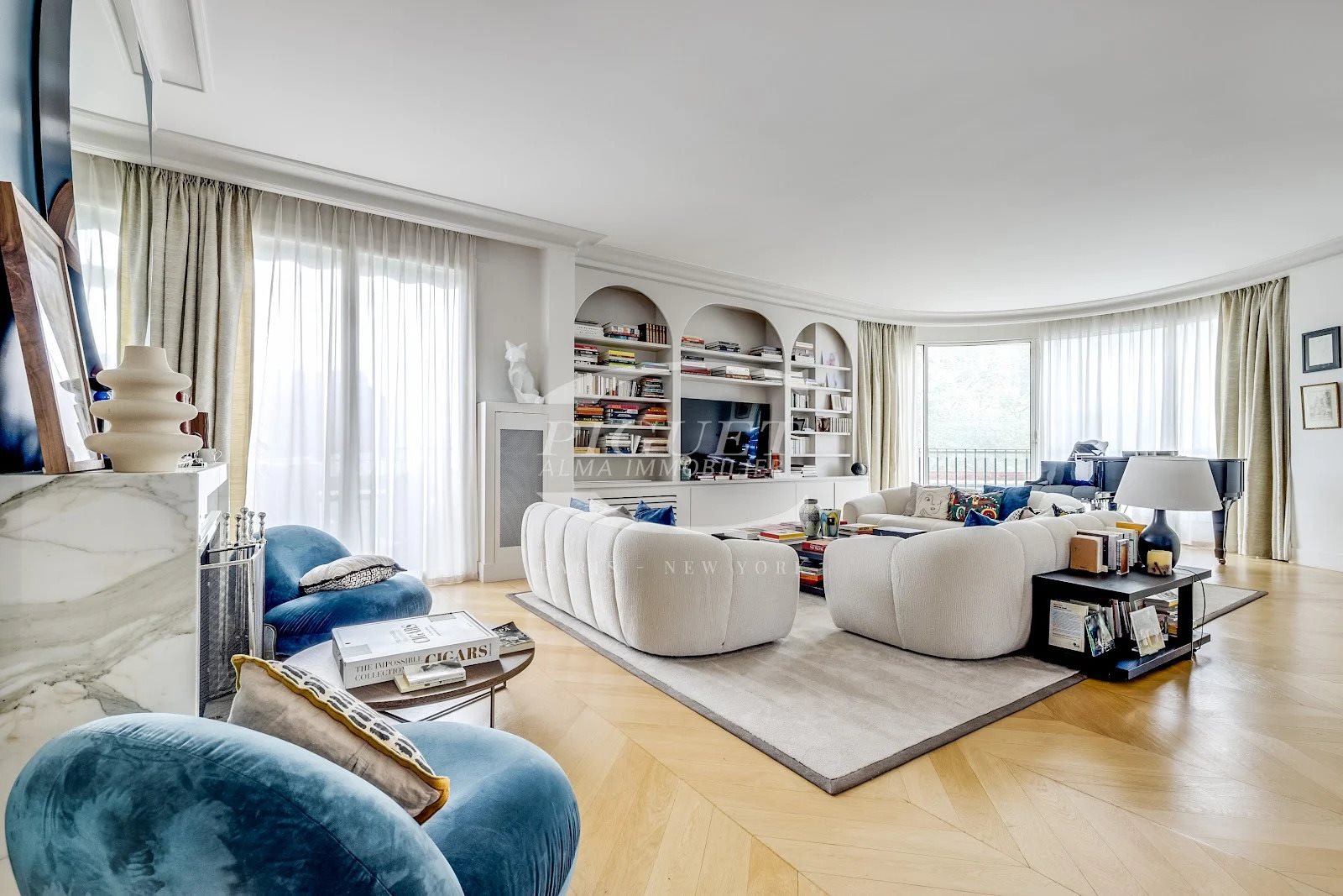 Appartement à louer, 250m², Paris 16ème