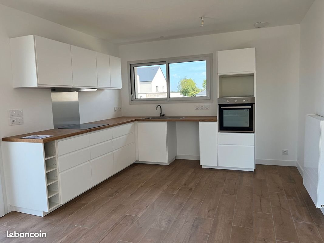 Maison à louer, 118m², Melesse