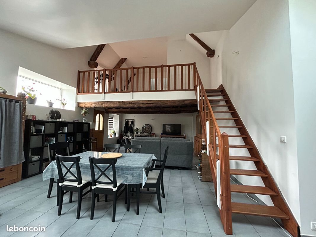 Maison à louer, 144m², Melesse