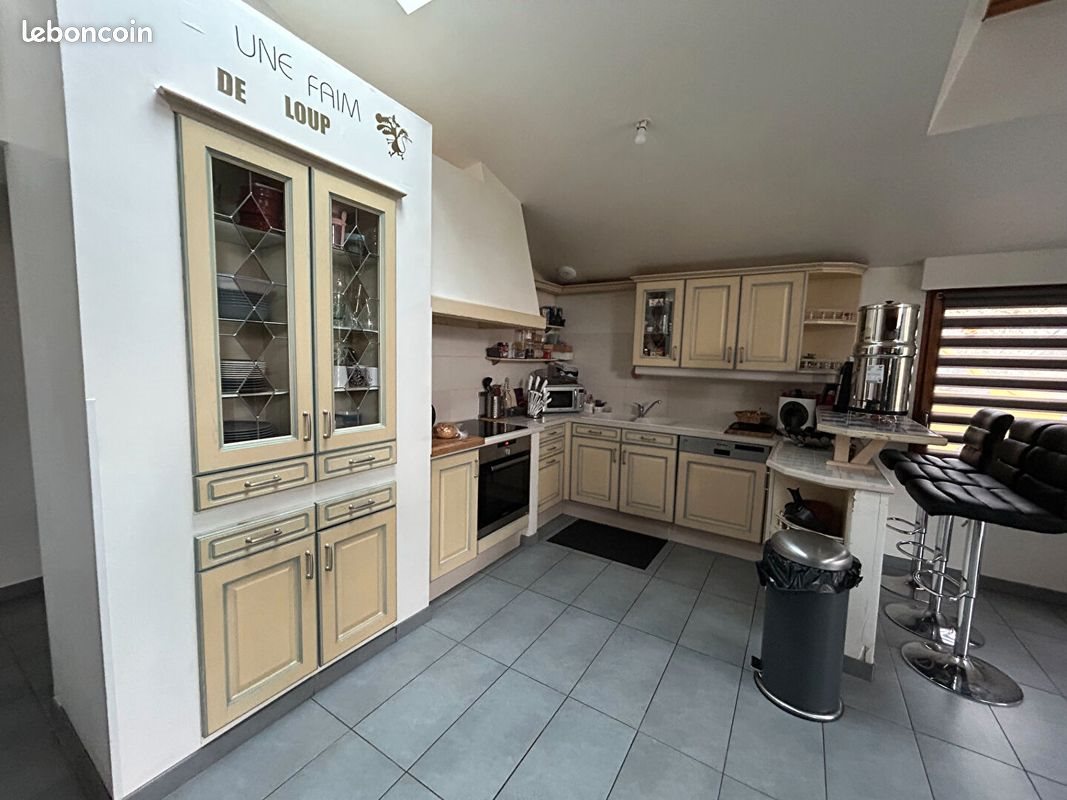 Maison à louer, 144m², Melesse