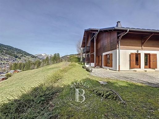 Les Gets - Chalet with panoramic view and West exposure - 6 bedrooms - 1122 m² of land