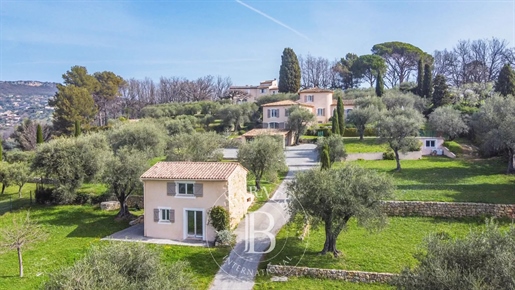 Beautiful property nestled in an olive grove with stunning views and absolute tranquility.