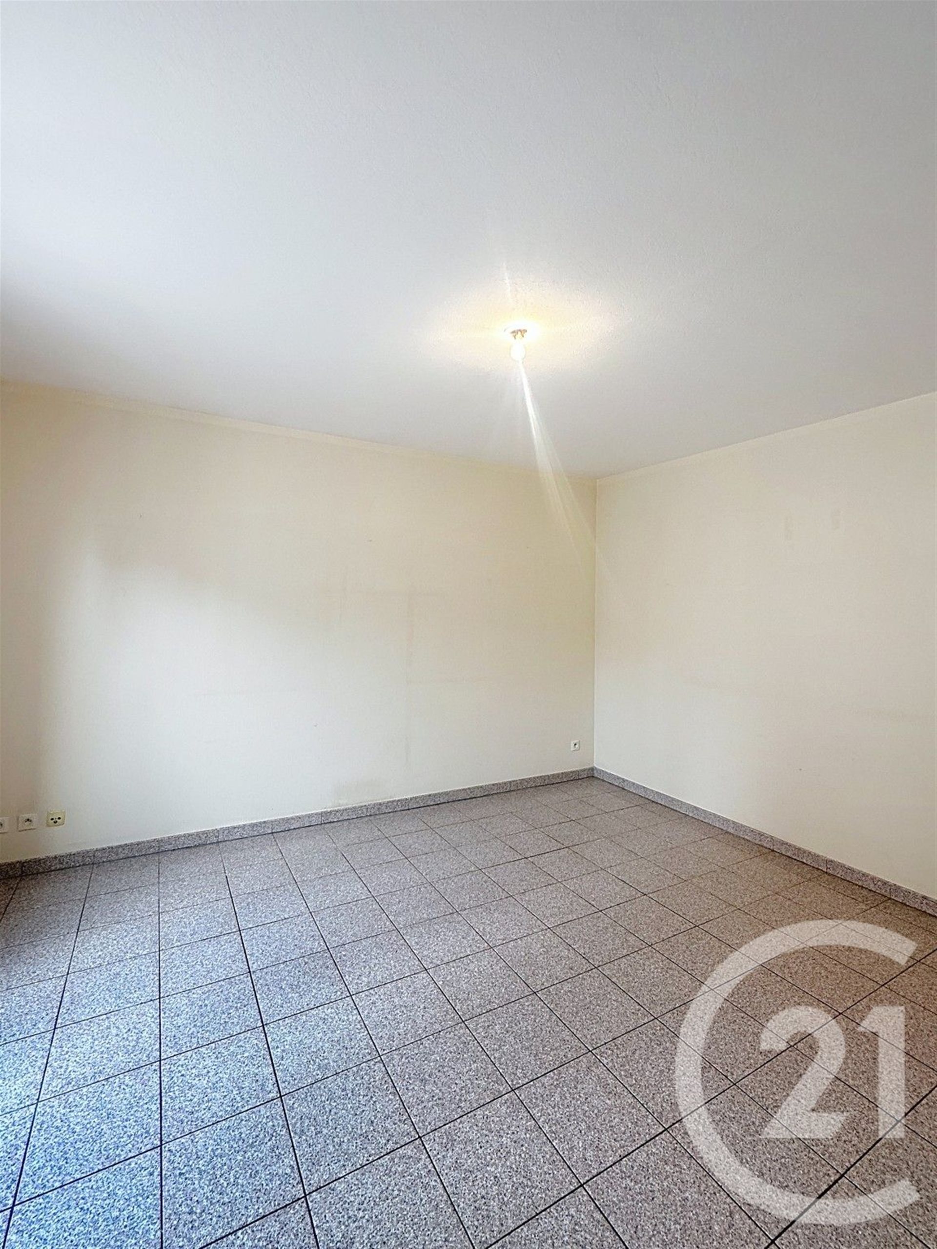 Maison à louer, 69m², Orléans