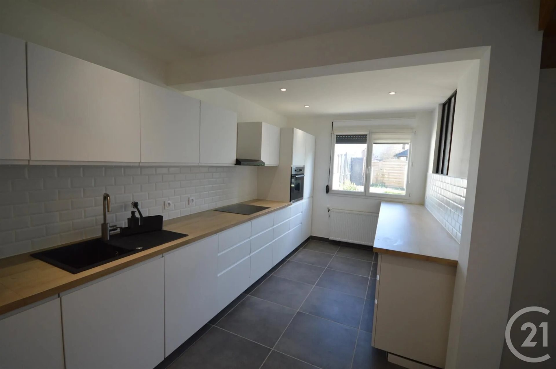 Maison à louer, 97m², Fleury-les-Aubrais