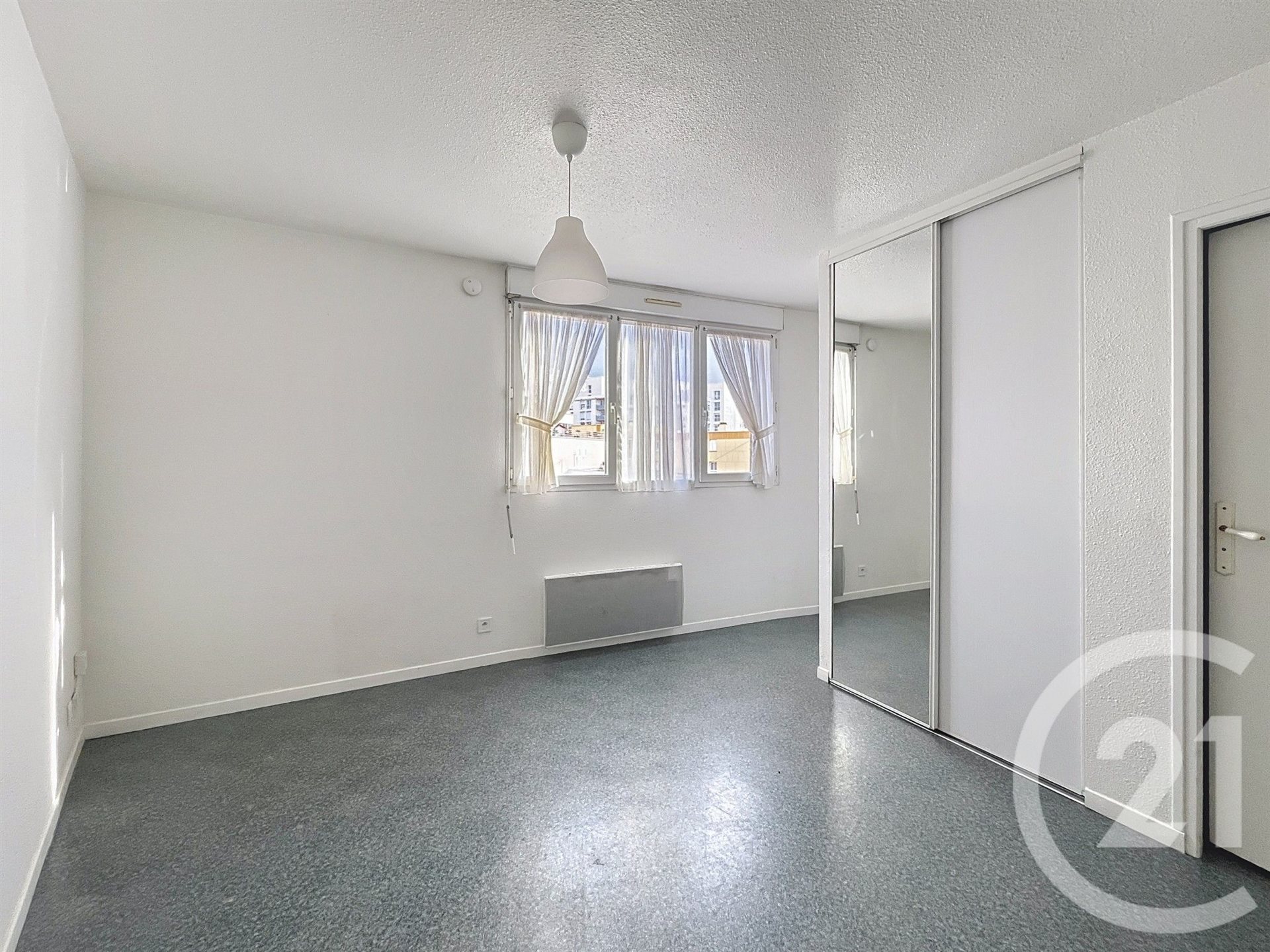 Appartement à louer, 20m², Clermont-Ferrand