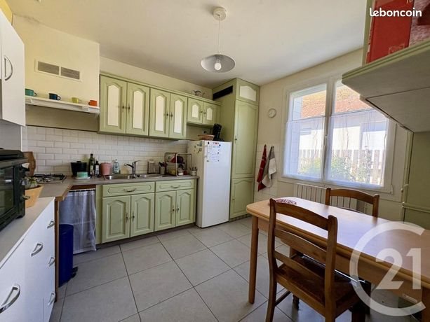 Maison à louer, 82m², Lourdes