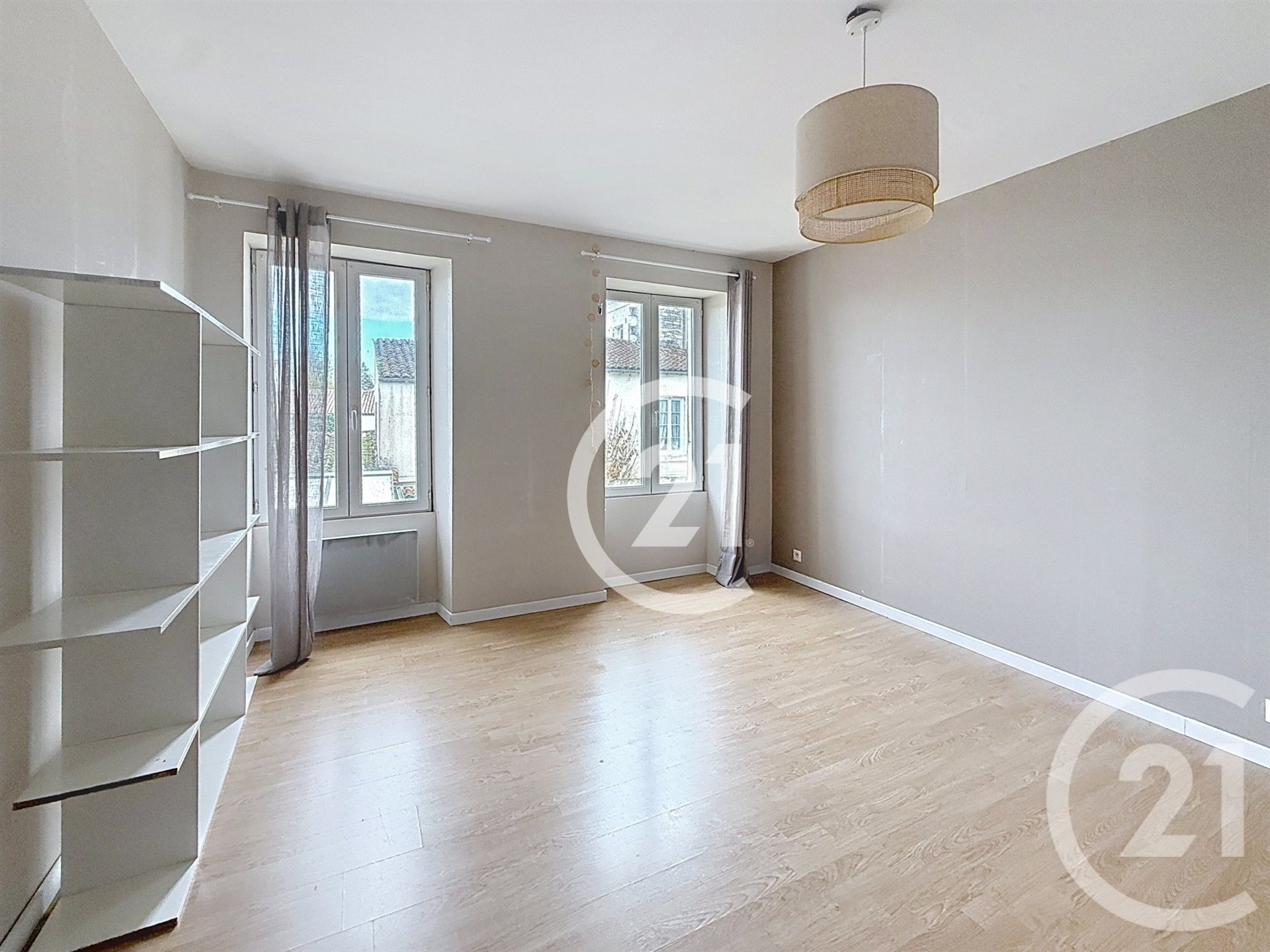 Appartement à vendre, 255m², Jarnac