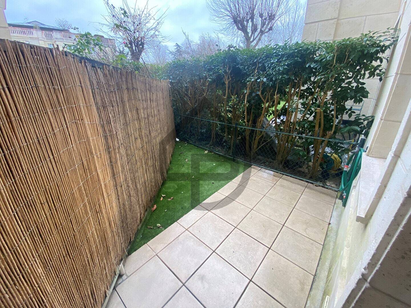 Appartement à louer, 29m², Vaucresson