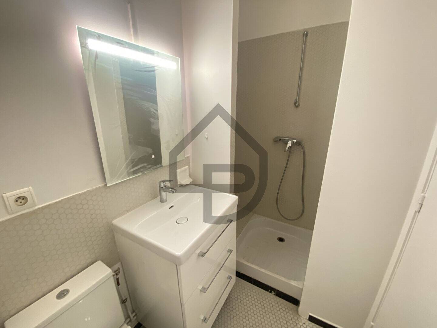 Appartement à louer, 20m², Garches