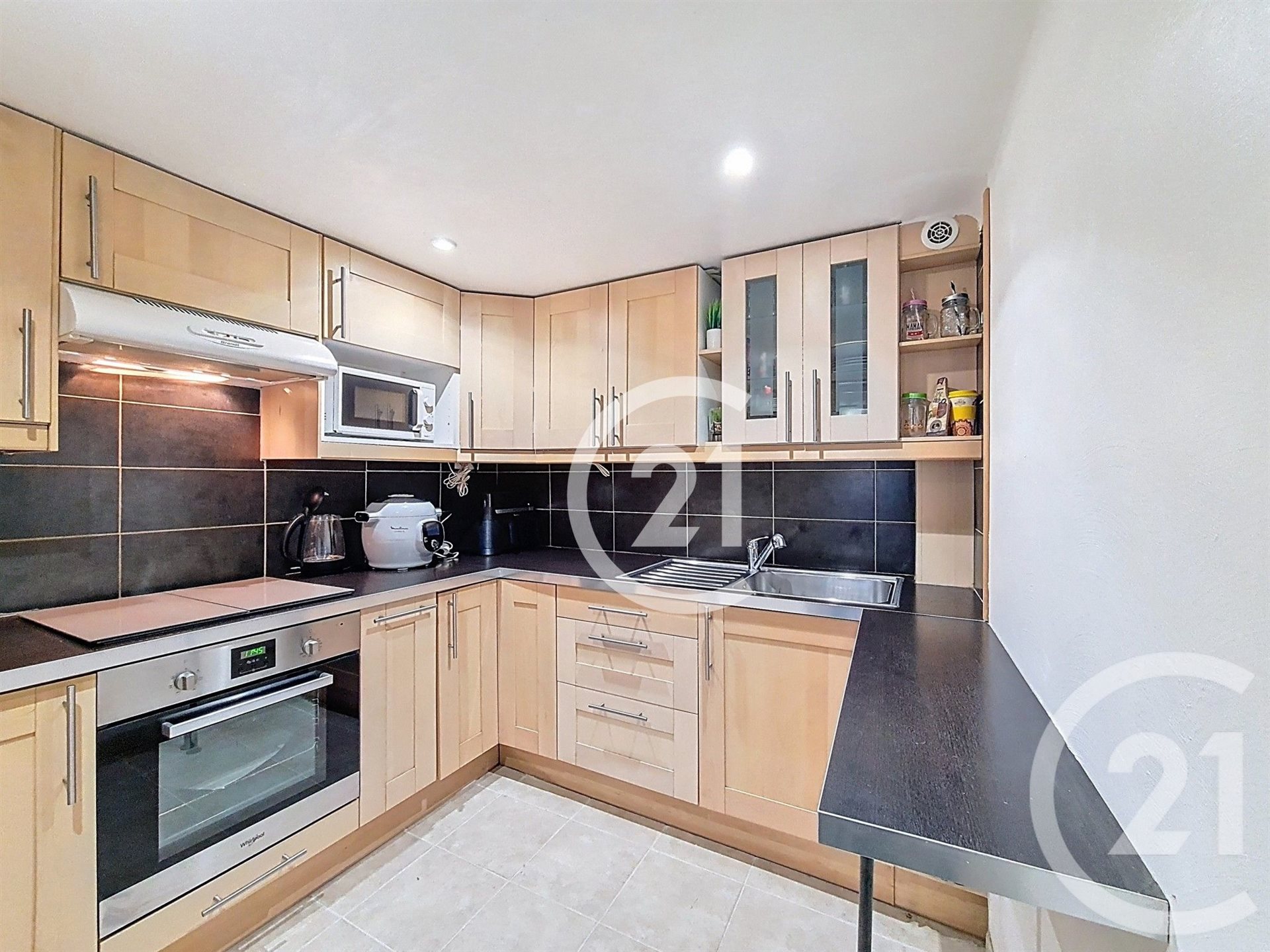 Maison à vendre, 62m², Saint-Mitre-les-Remparts