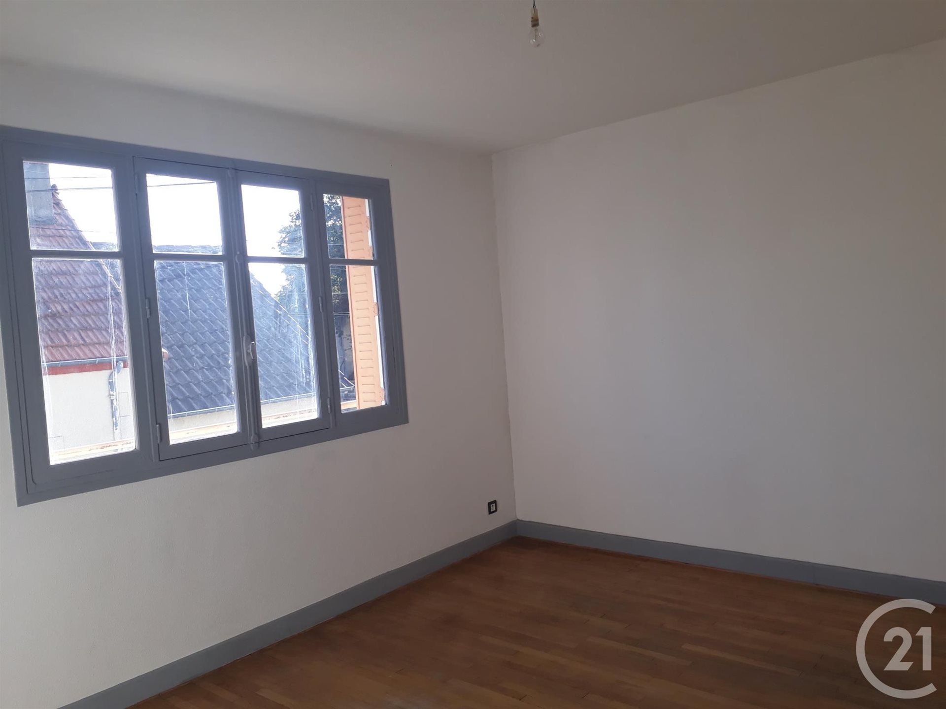 Appartement à vendre, 230m², Commentry