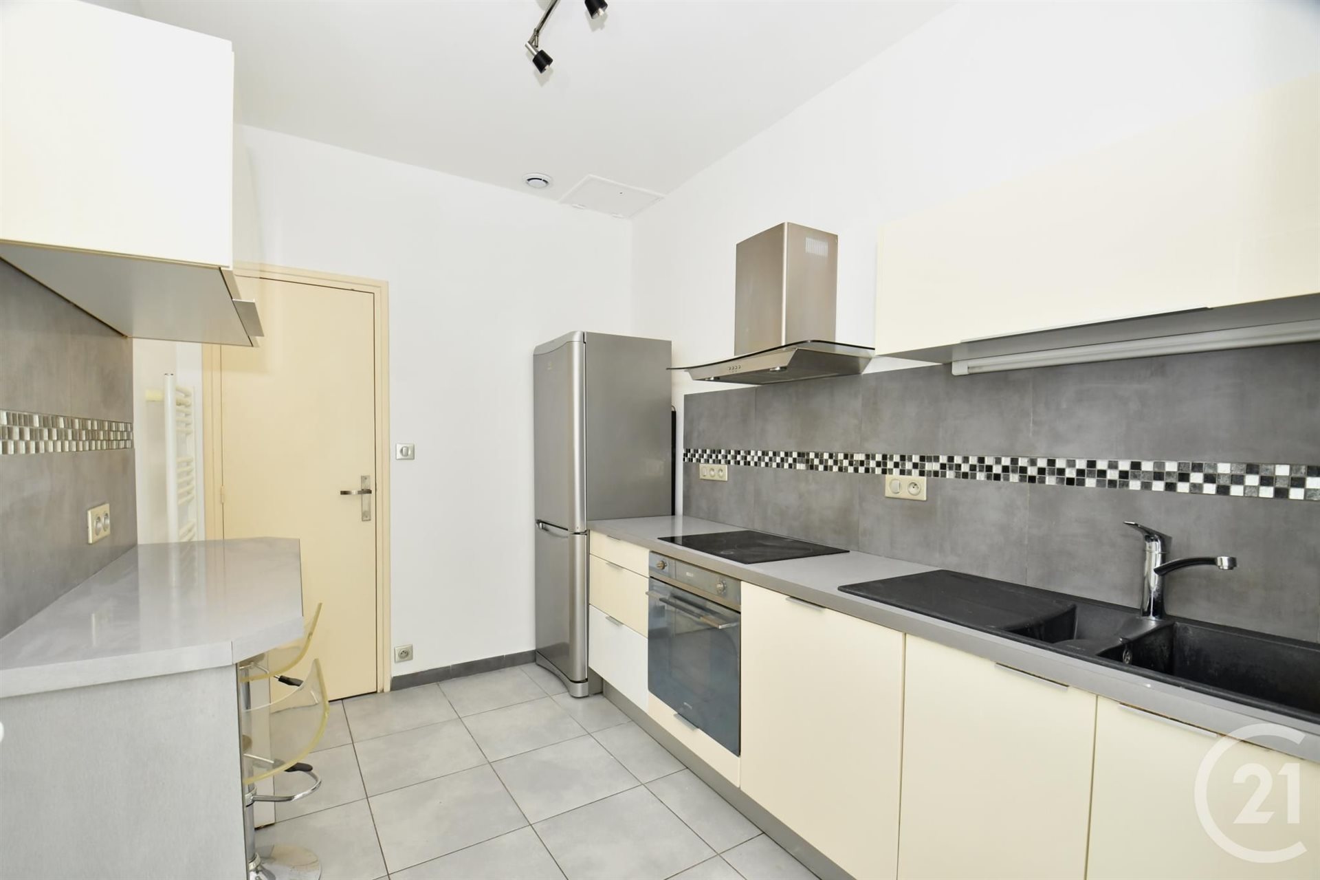 Maison à louer, 85m², Royan