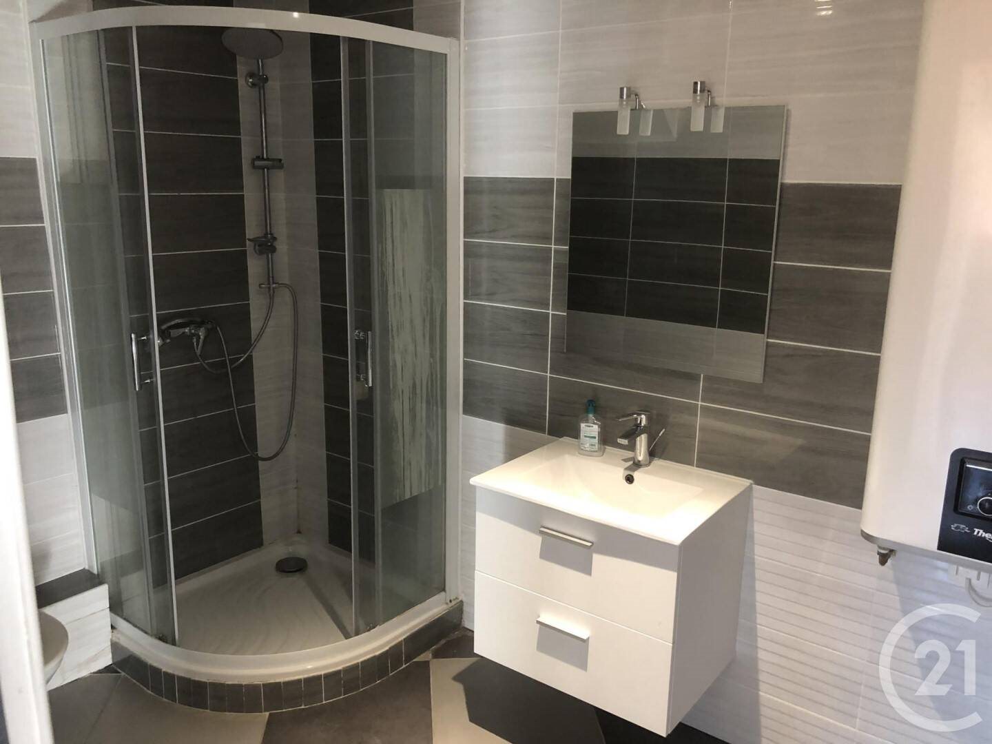 Appartement à louer, 30m², Rognac