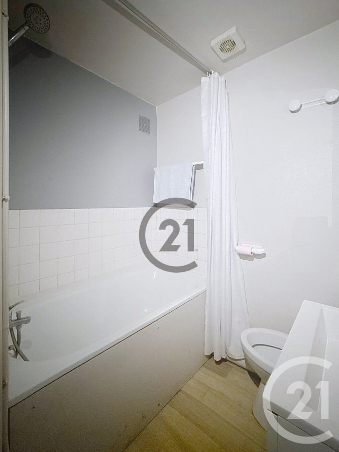 Appartement à louer, 41m², Mirecourt