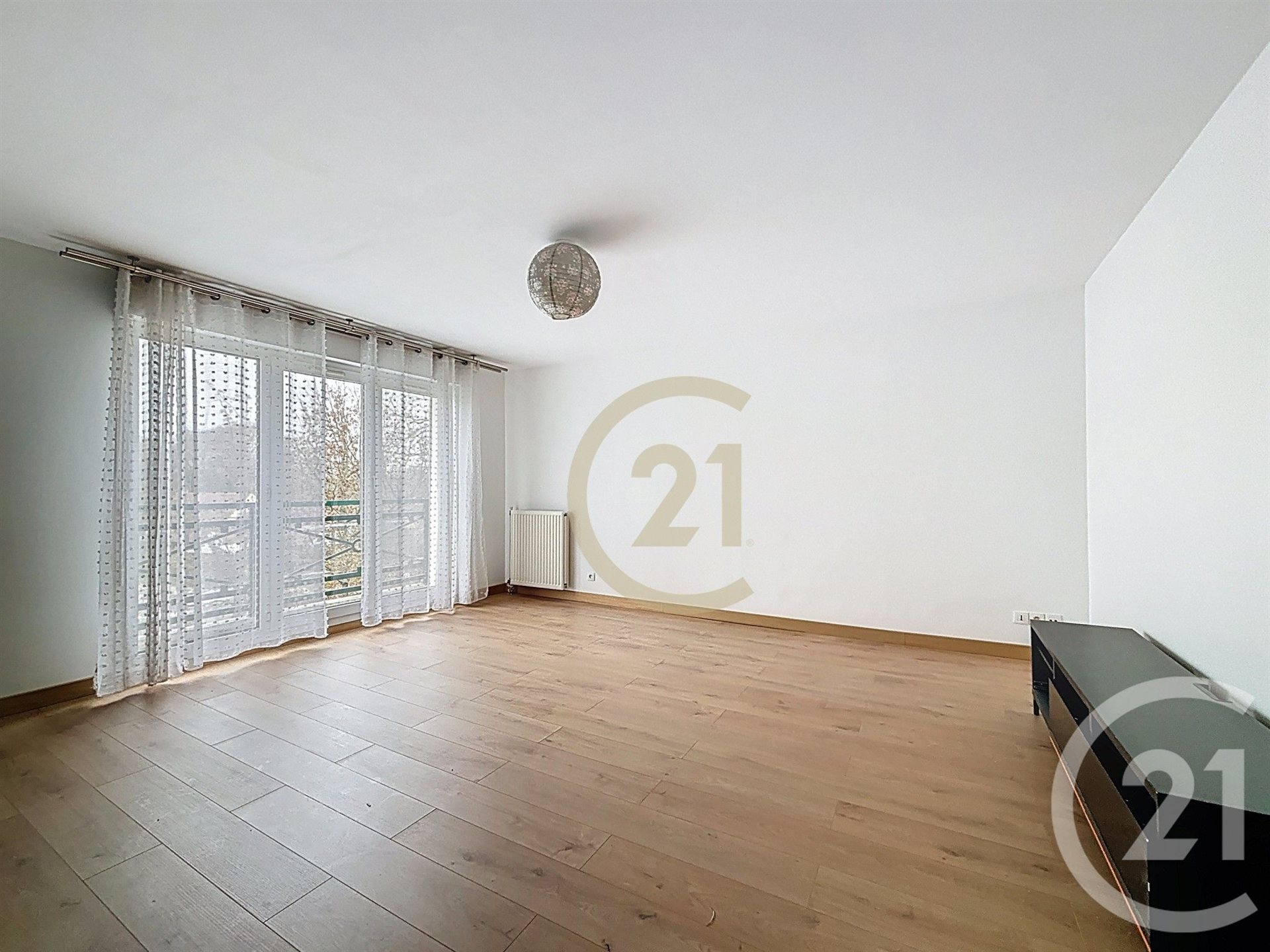 Appartement à louer, 48m², Jouy-le-Moutier