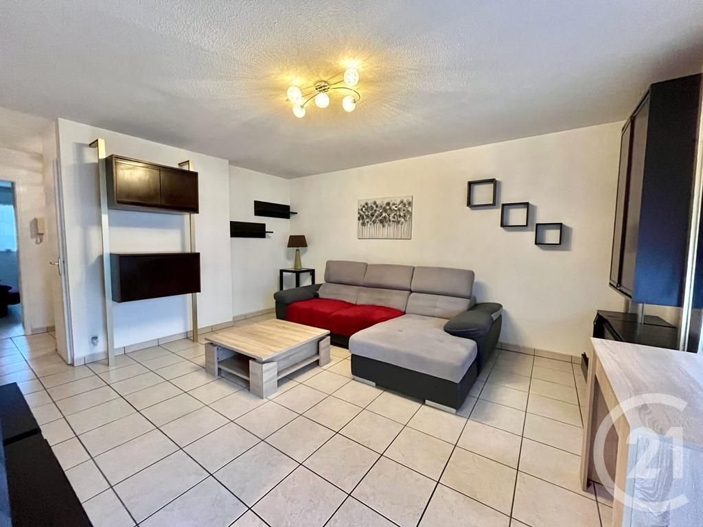 Appartement à louer, 64m², Saint-Pierre-en-Faucigny