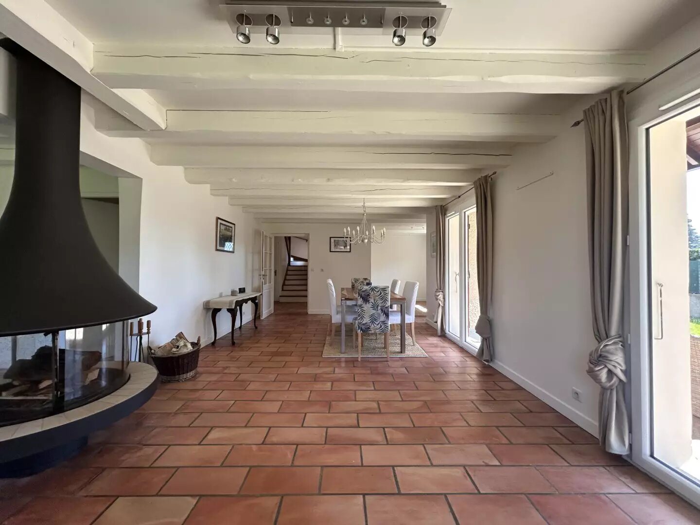 Maison à louer, 191m², Divonne-les-Bains
