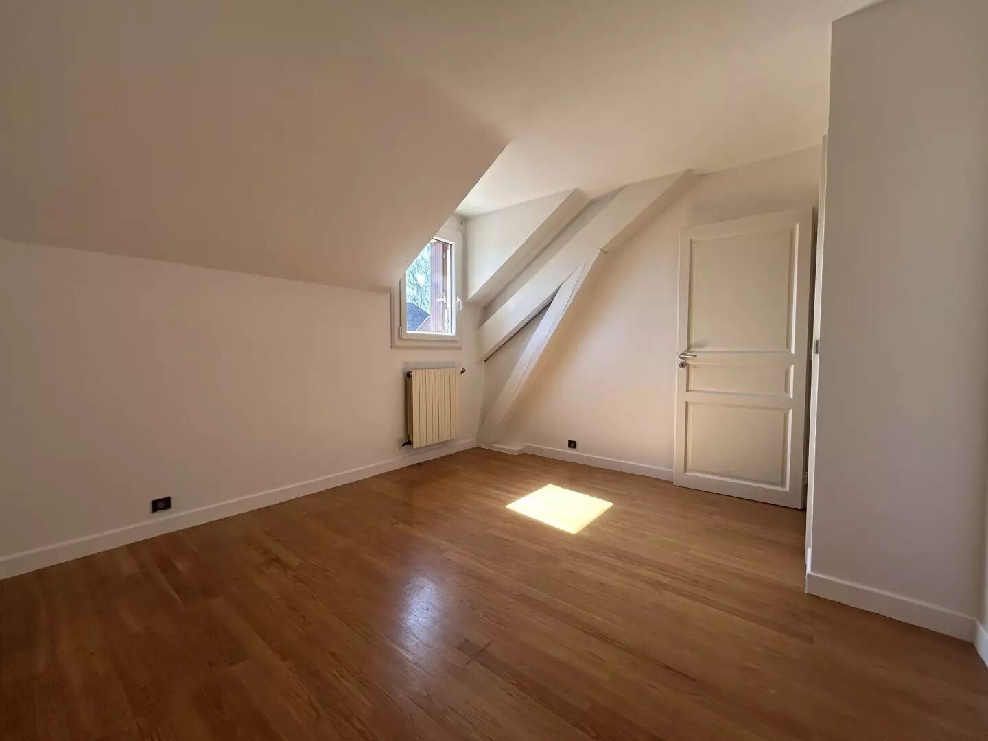 Maison à louer, 191m², Divonne-les-Bains