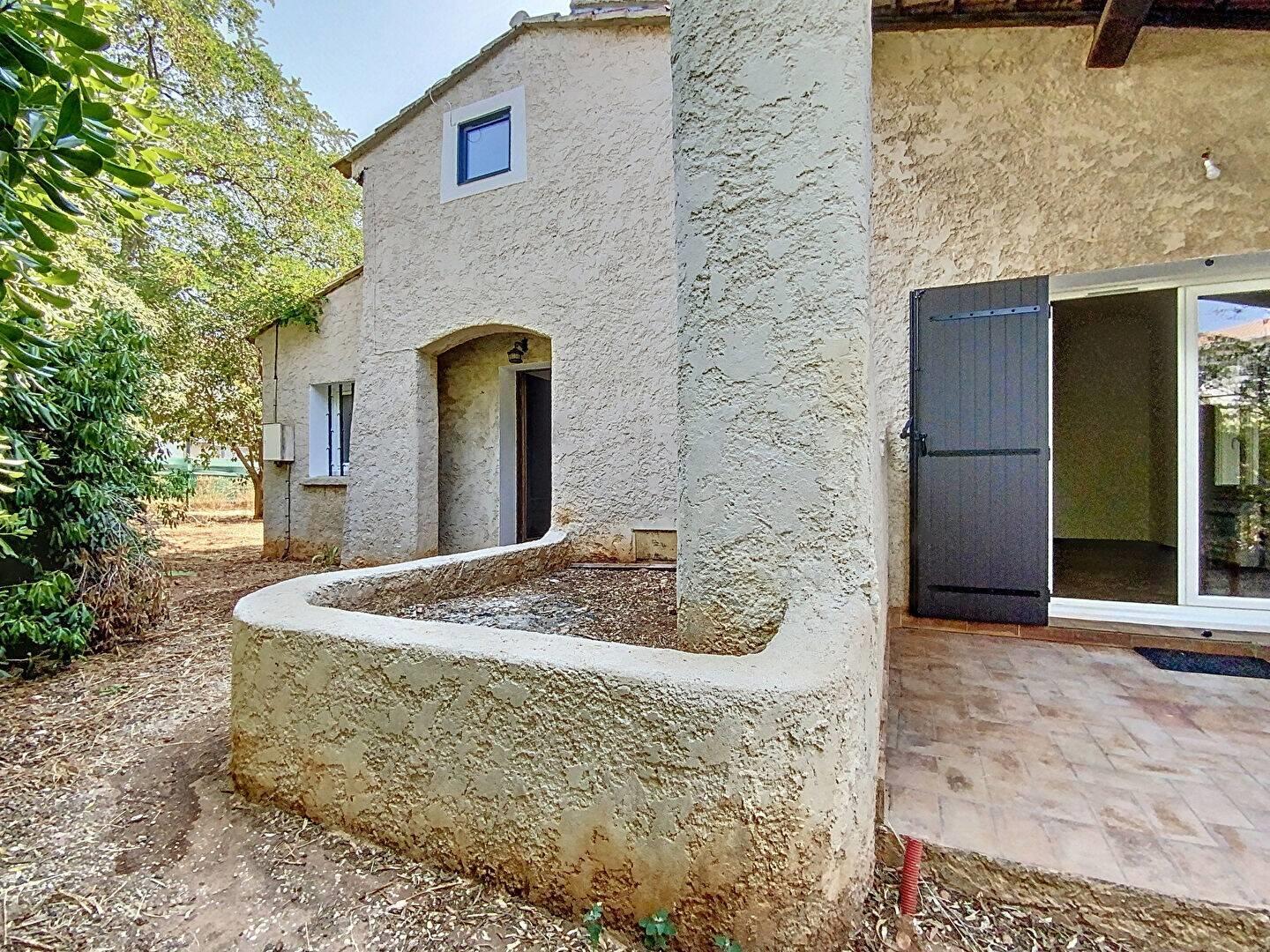 Maison à louer, 98m², Saint-Cyr-sur-Mer