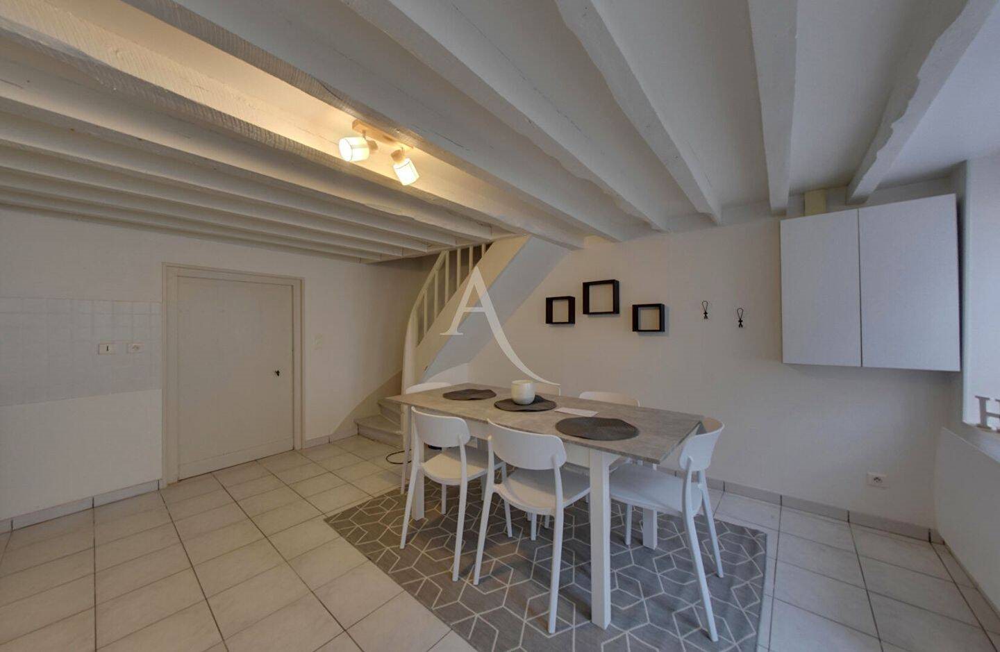 Maison à louer, 92m², Chablis