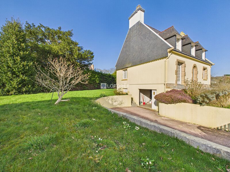 Maison à vendre, 121m², Dinéault