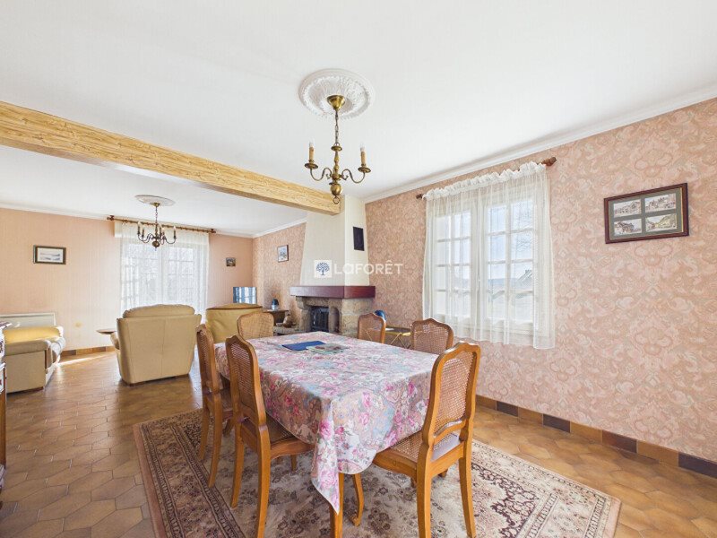 Maison à vendre, 121m², Dinéault