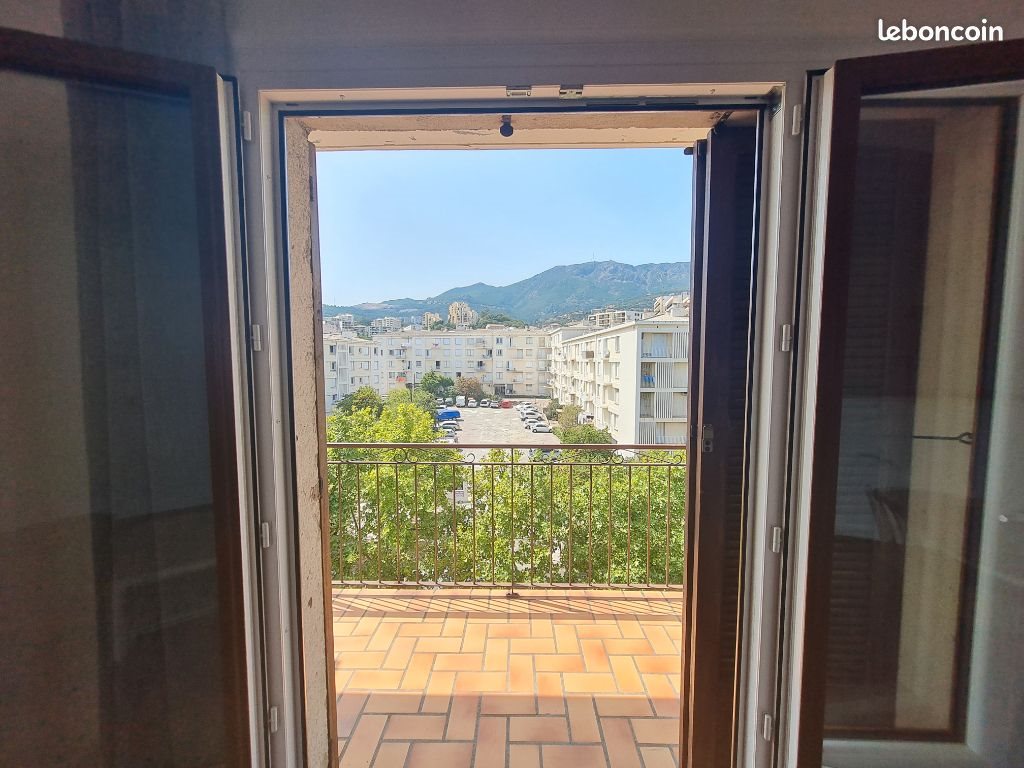 Appartement à louer, 34m², Bastia