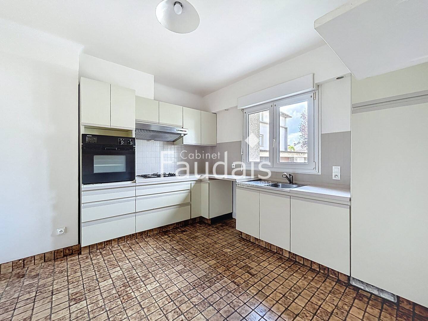 Maison à louer, 137m², Saint-Lô