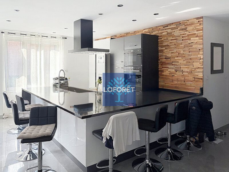 Maison à vendre, 240m², Chasse-sur-Rhône